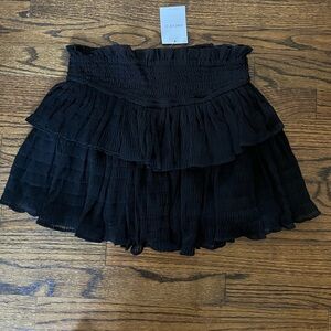 🚨NWT🚨Black Ruffle Skirt